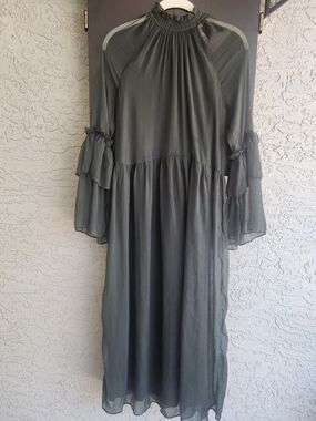 Women's H&M Dark Green Smocked Neck Midi Dress with Tiered Bell Sleeves Size 4